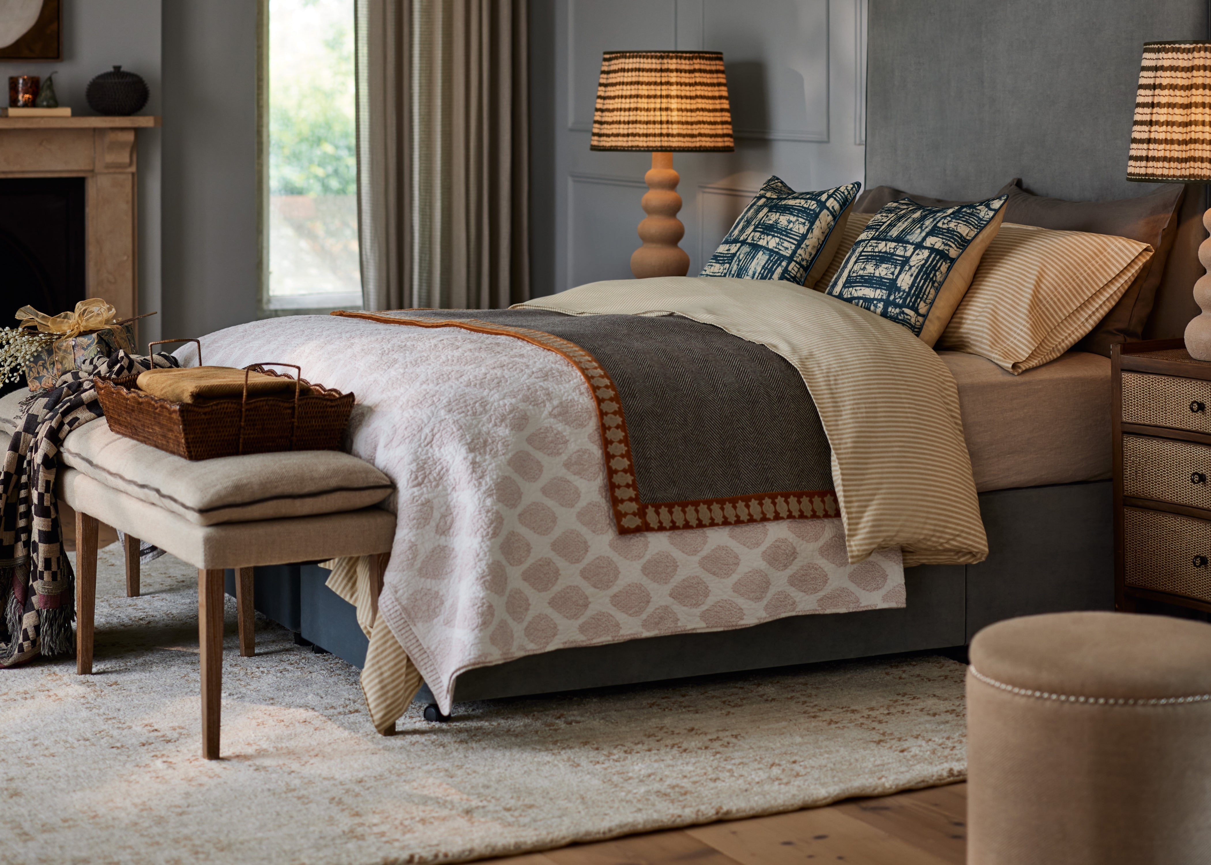 How to Decorate a Small Bedroom | Ideas | OKA, image size:4200x3000