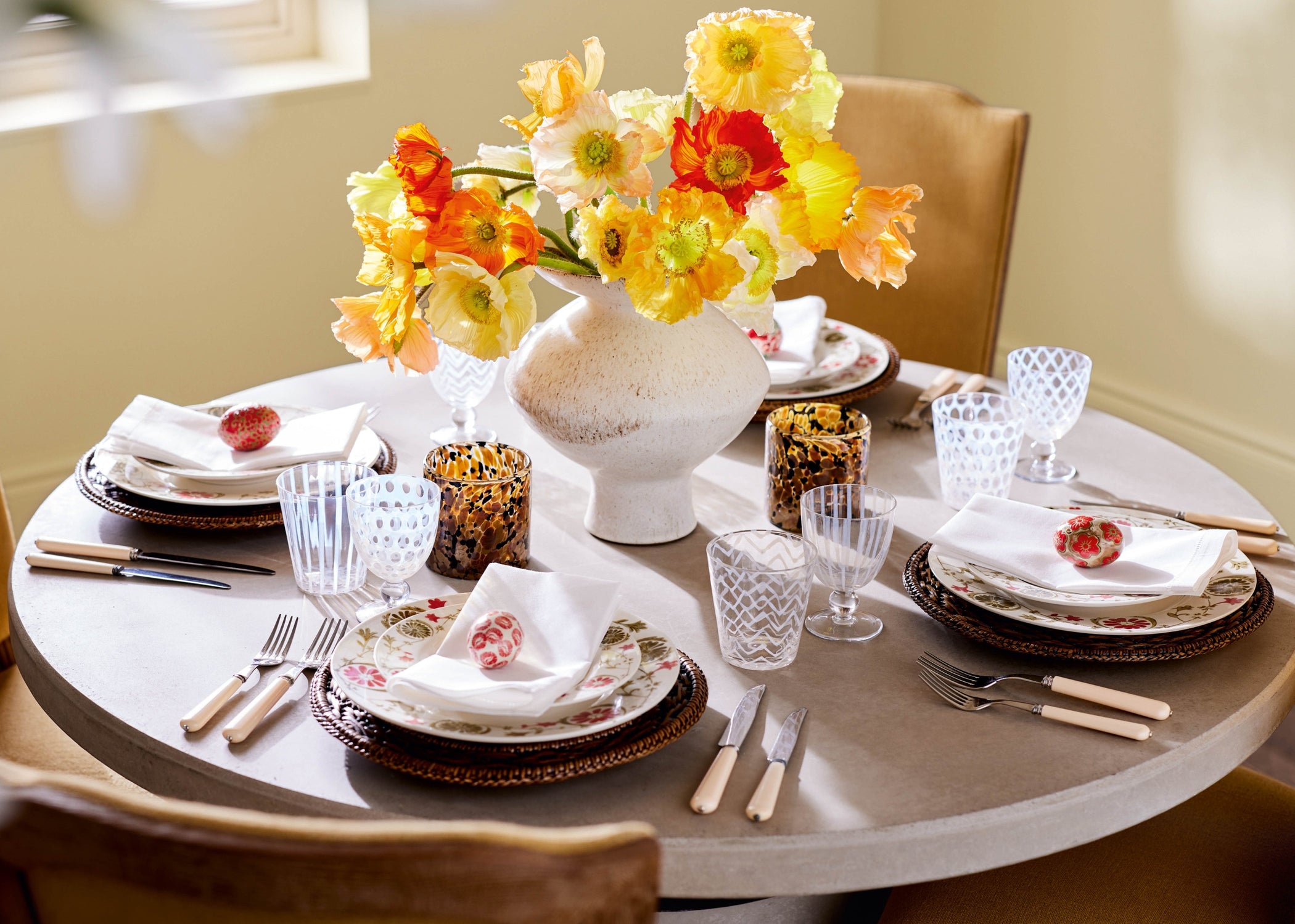 Three Ways to Decorate An Easter Table