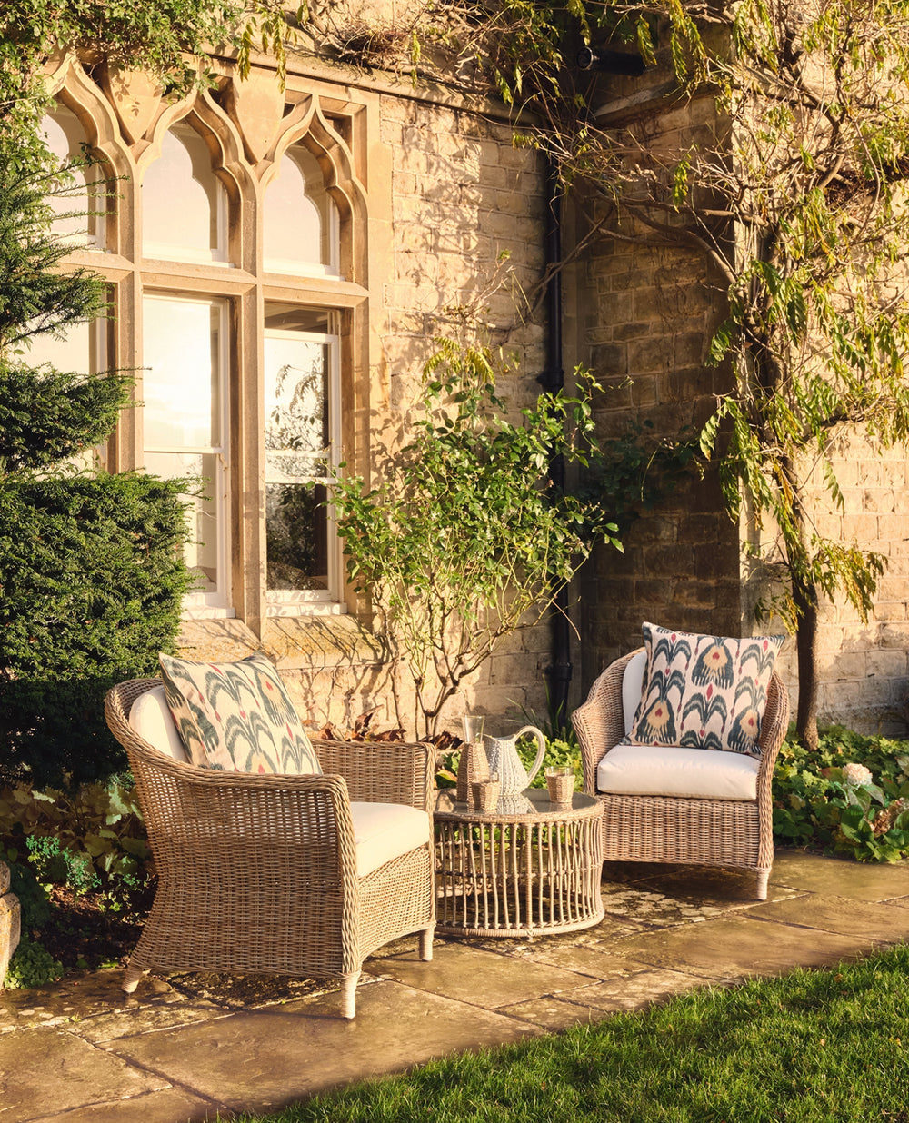 English Gardens to Visit In Spring and Summer