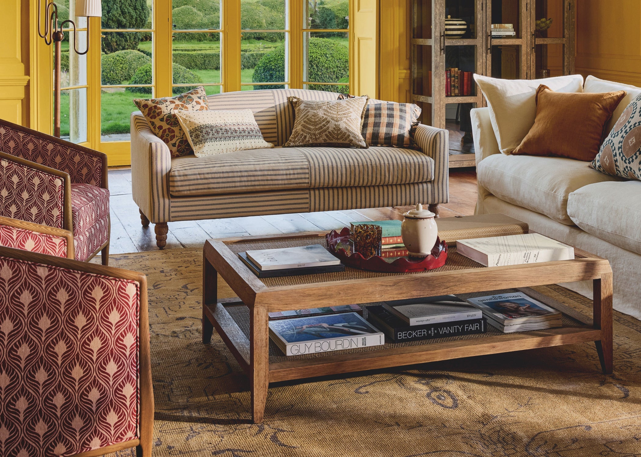 Capsule Decorating: Five Home Essentials to Invest In