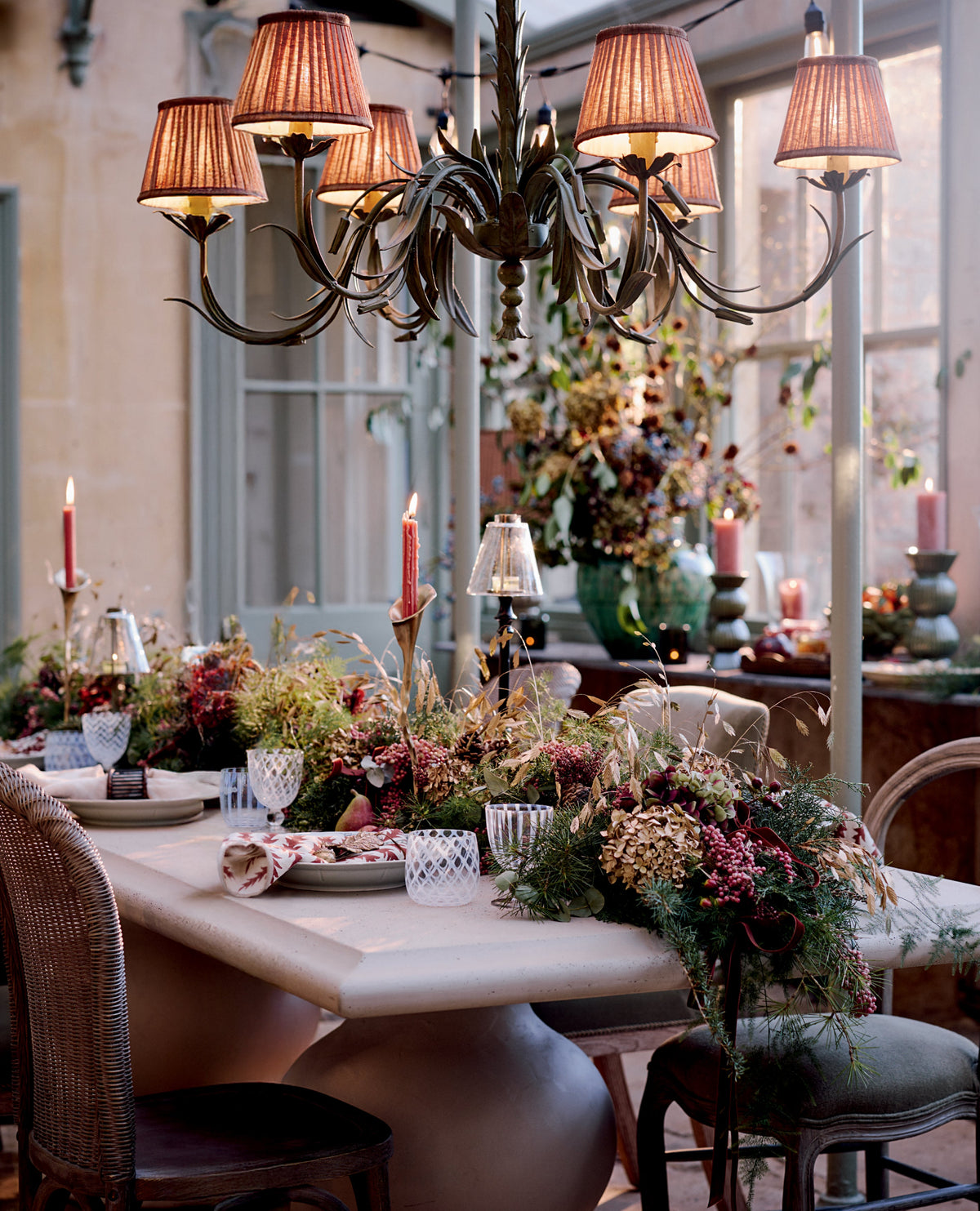 A Guide to Styling Your Christmas Table