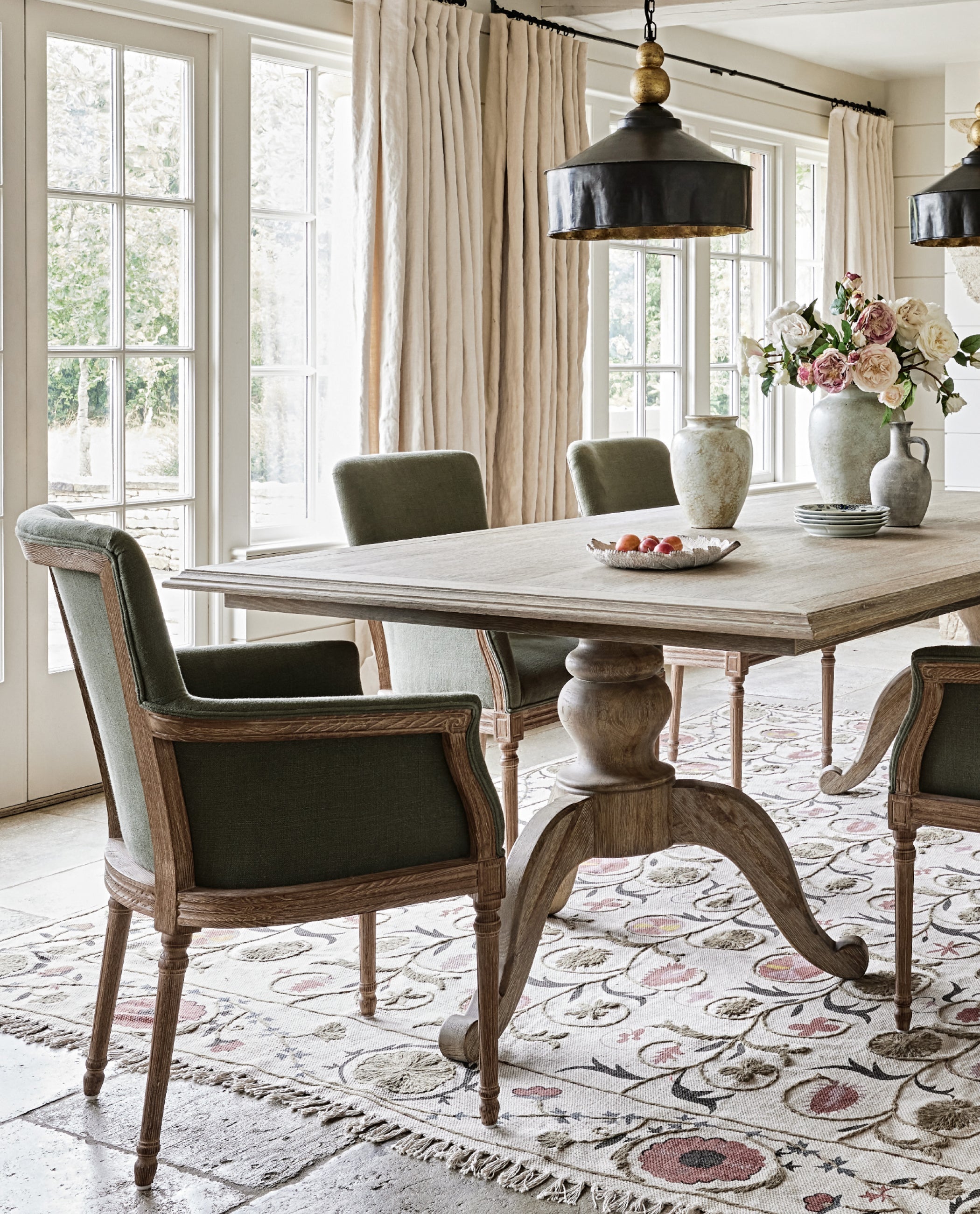 Choosing the Perfect Sized Dining Table