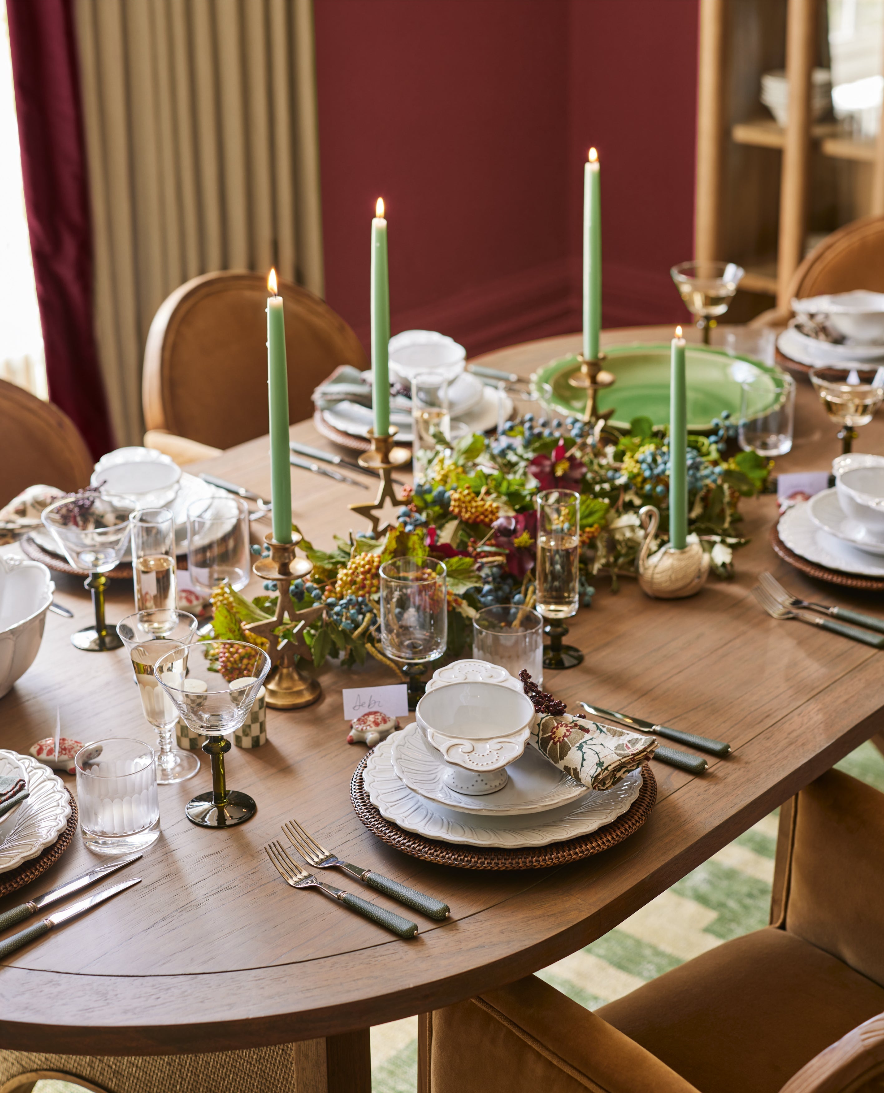 A Guide to Styling Your Christmas Table