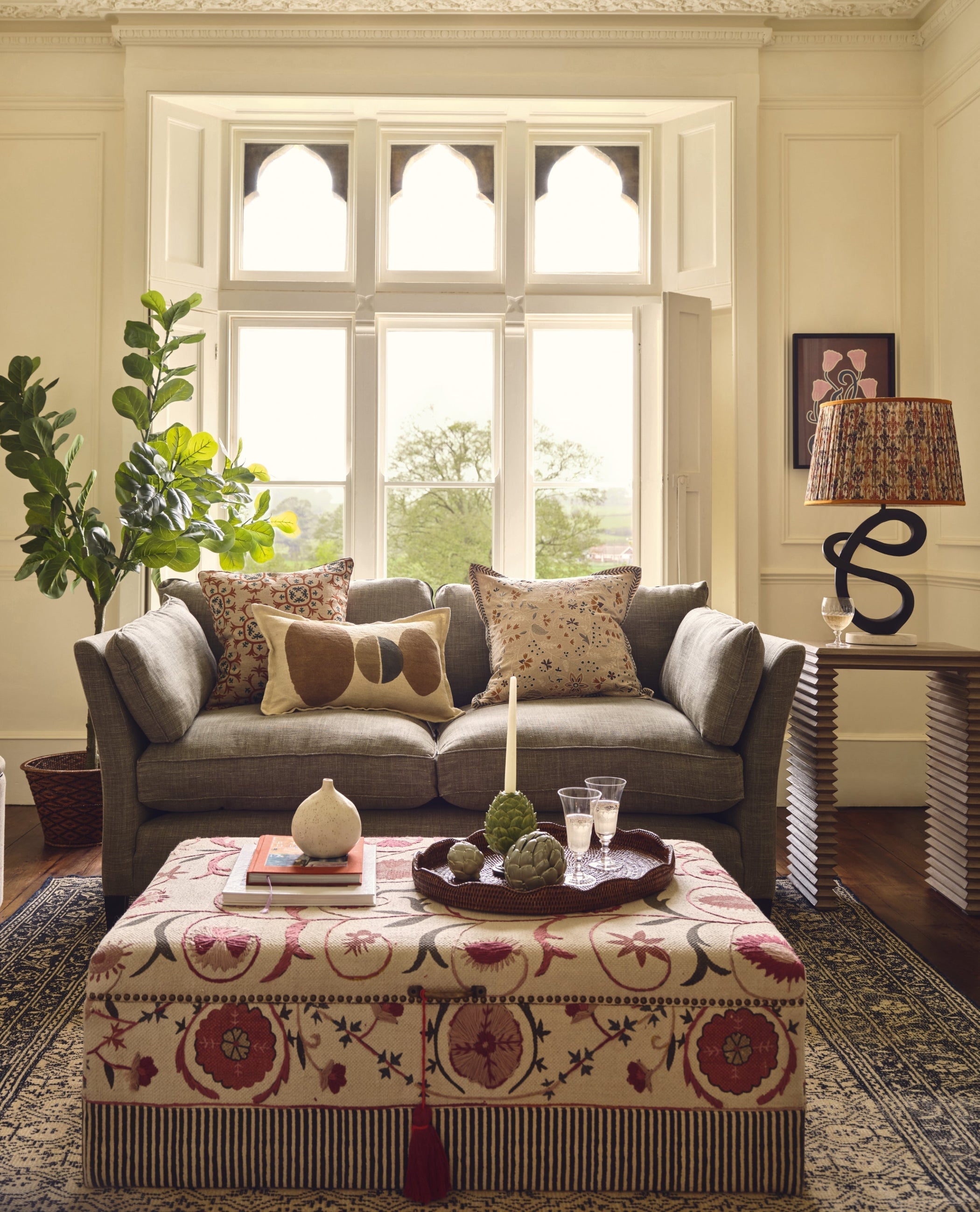 Using an Ottoman as a Coffee Table: a guide