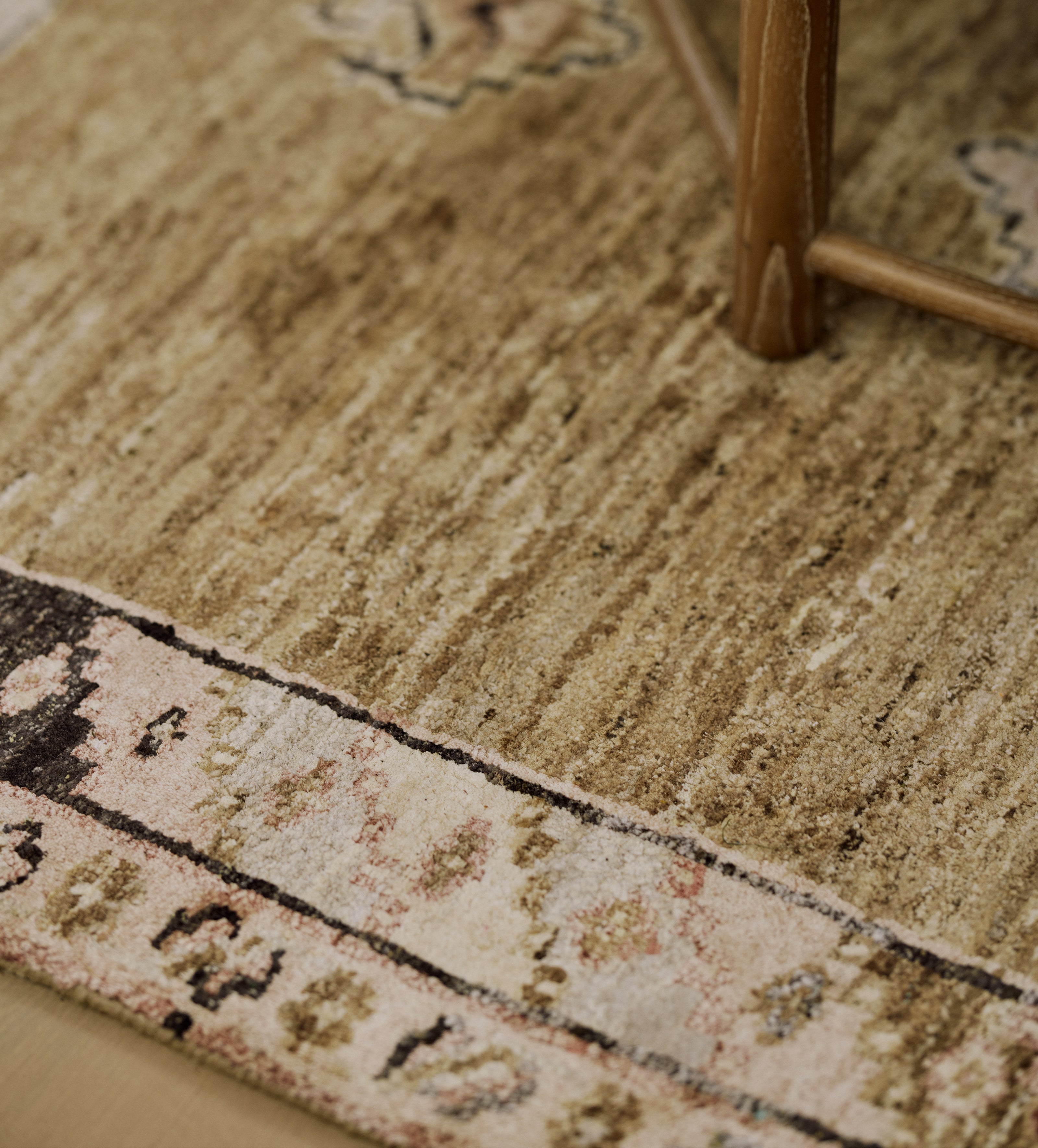 Serica Rug 244x305cm - Multi