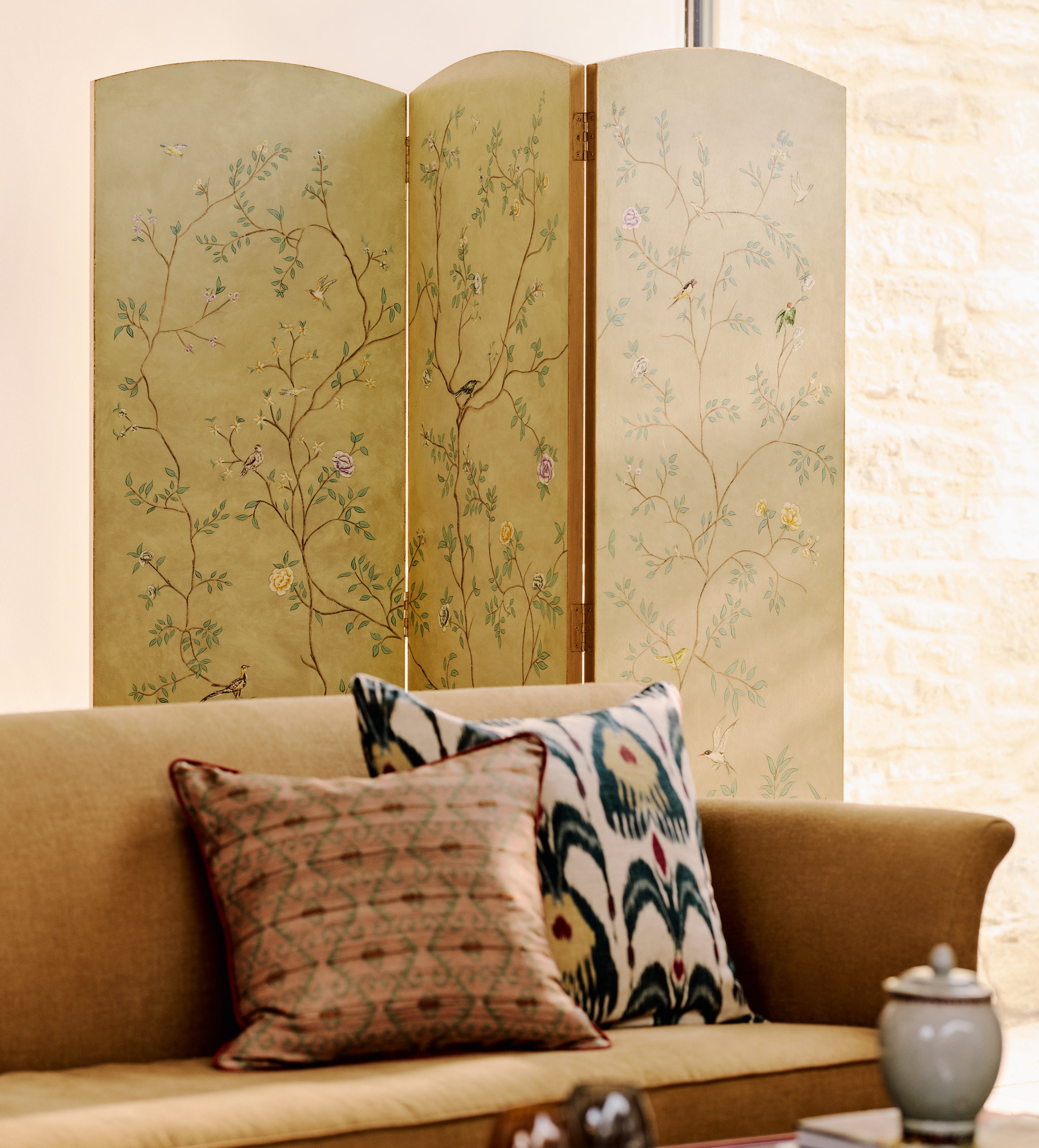 Birdsong Folding Screen - Flushed Cream