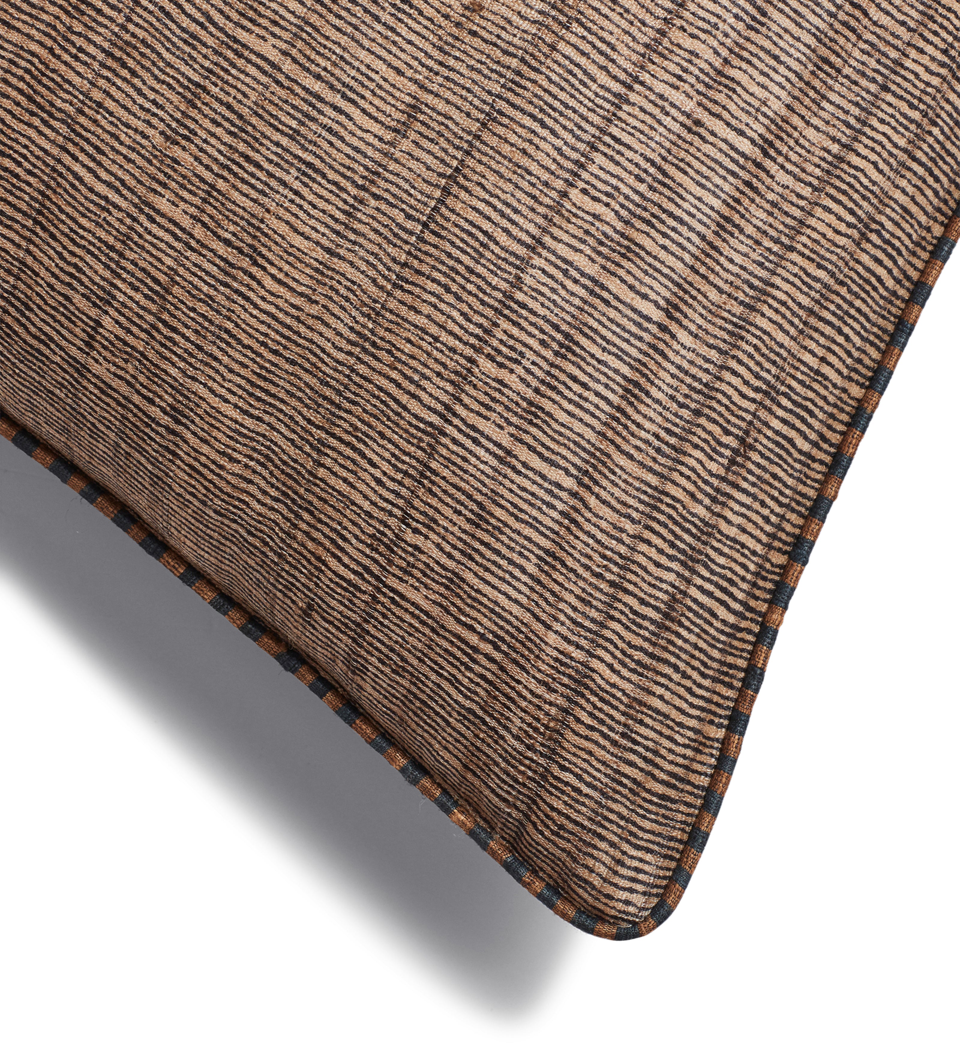 Callot Cushion Cover - Black/Gold