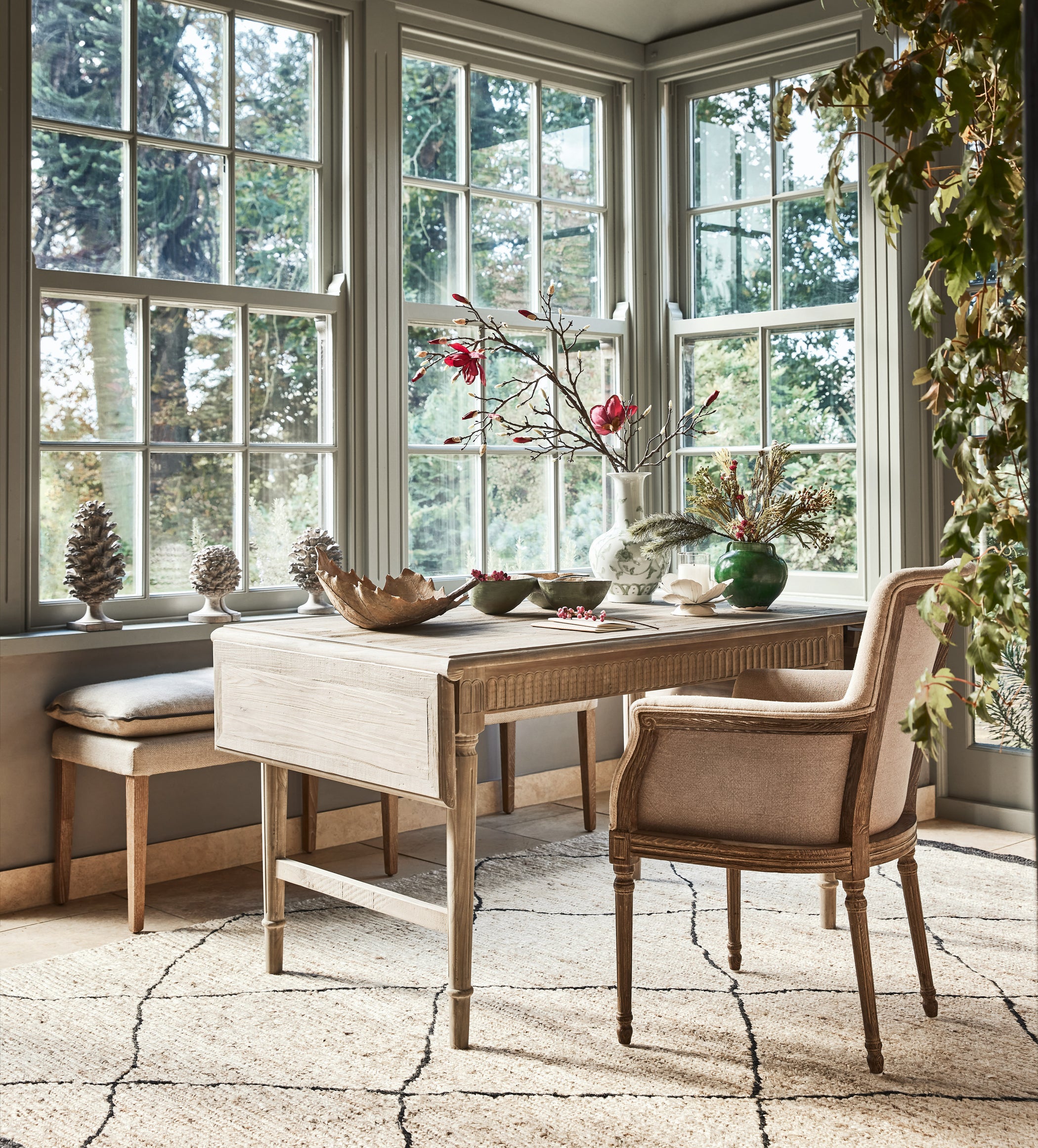Cythera Extendable Dining Table - Distressed Grey