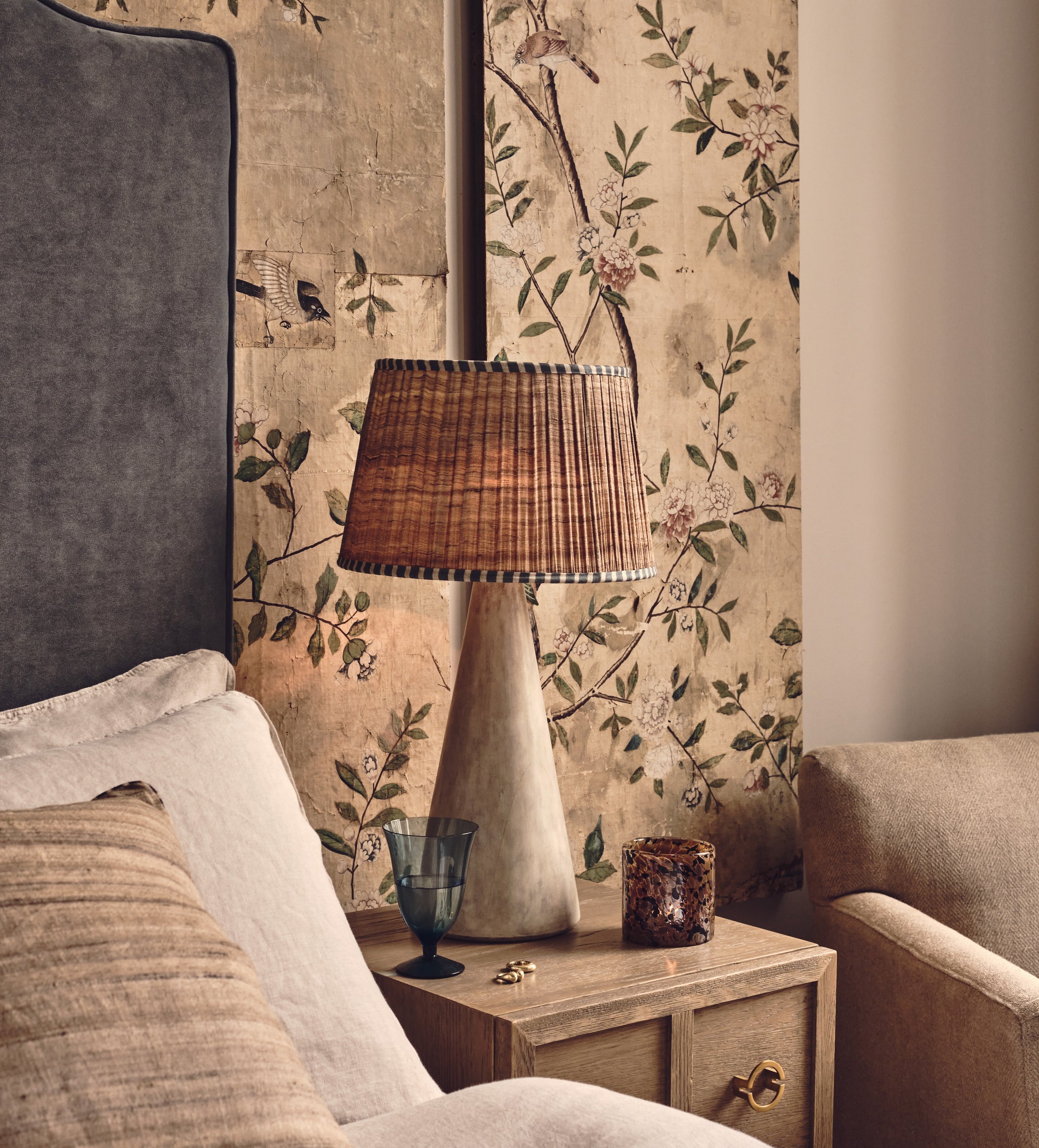 Ernest Table Lamp Base - Vellum