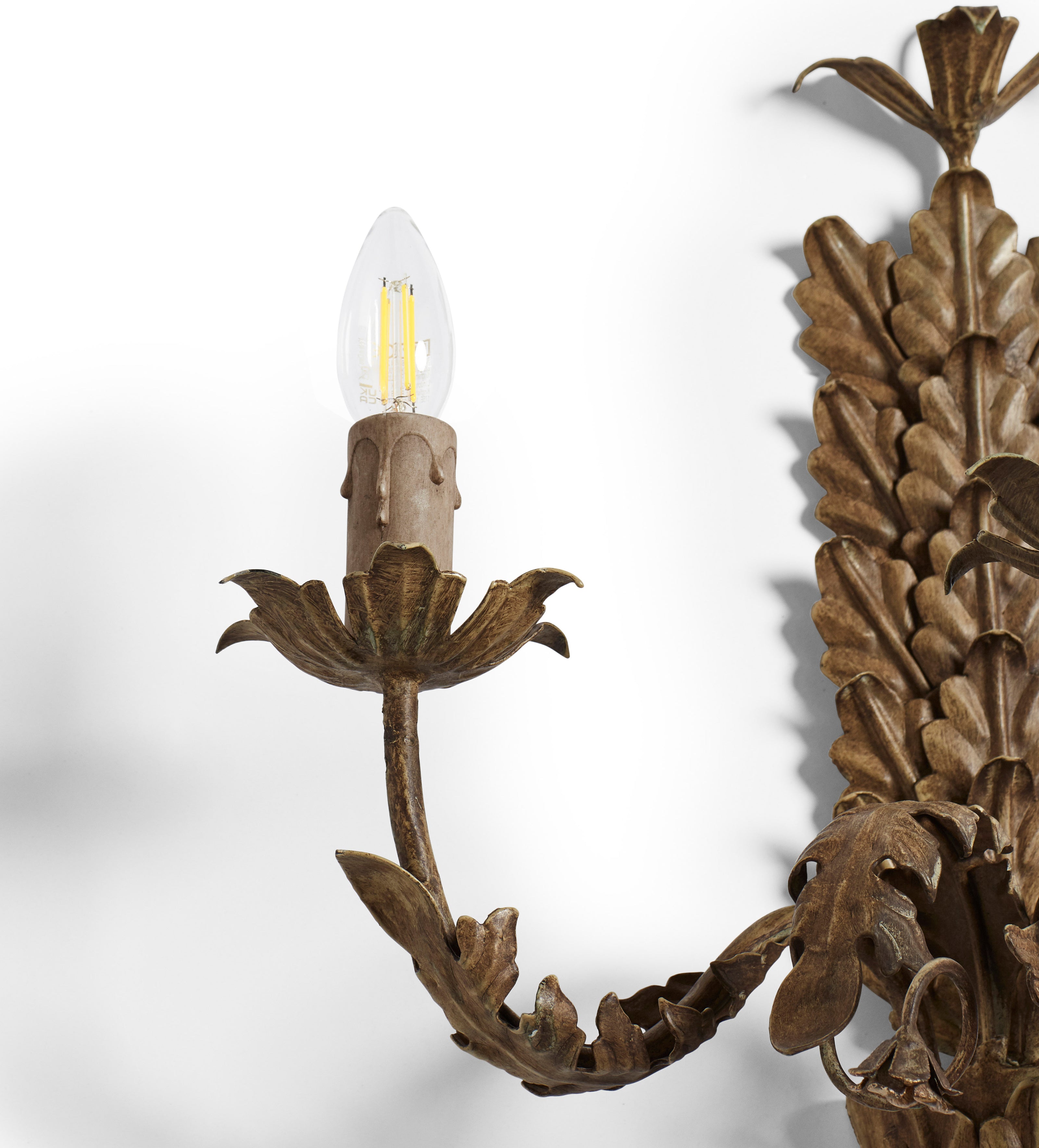 Feuille Distressed Leaf Wall Light - Rust