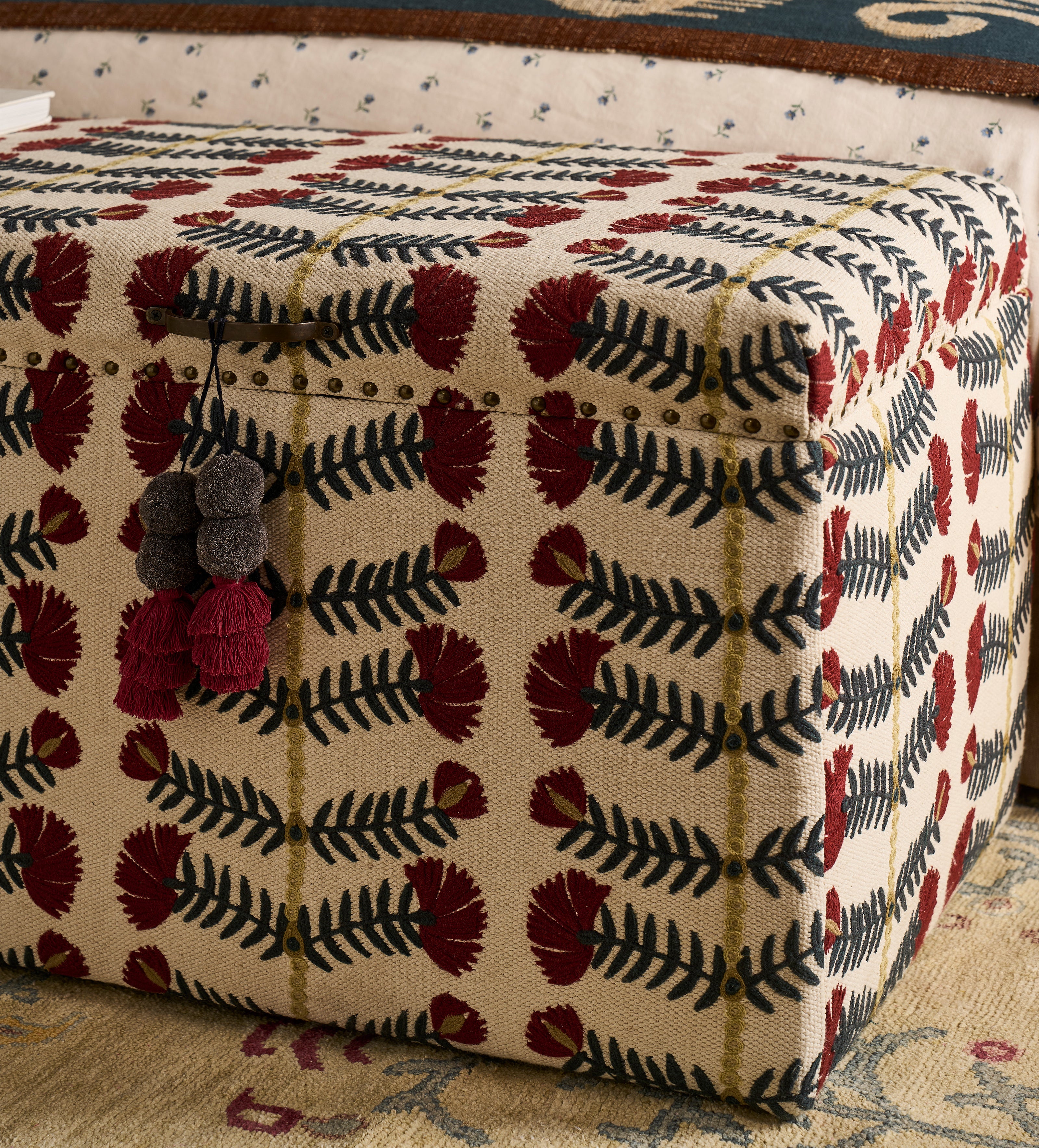 Highweald Trunk - Sapphire