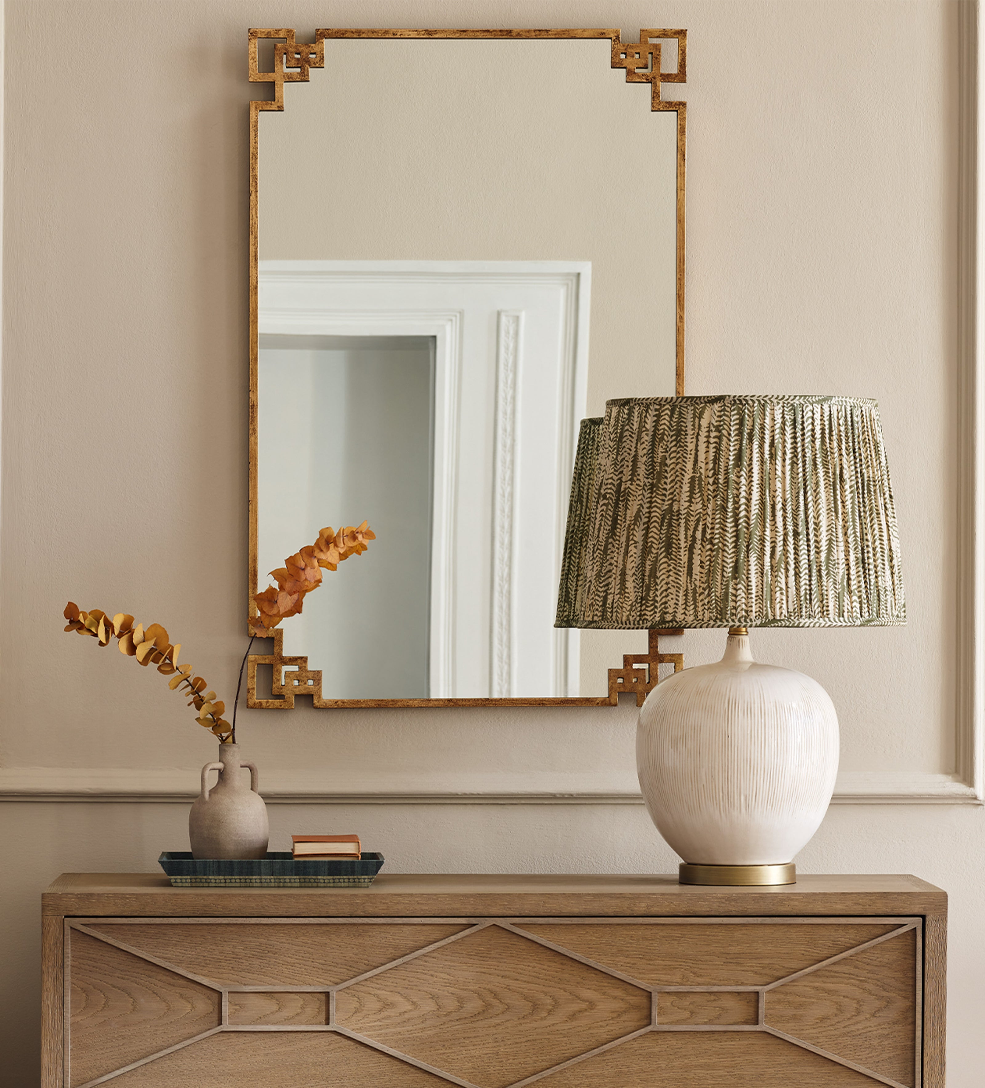 Himiko Mirror - Antique Gold