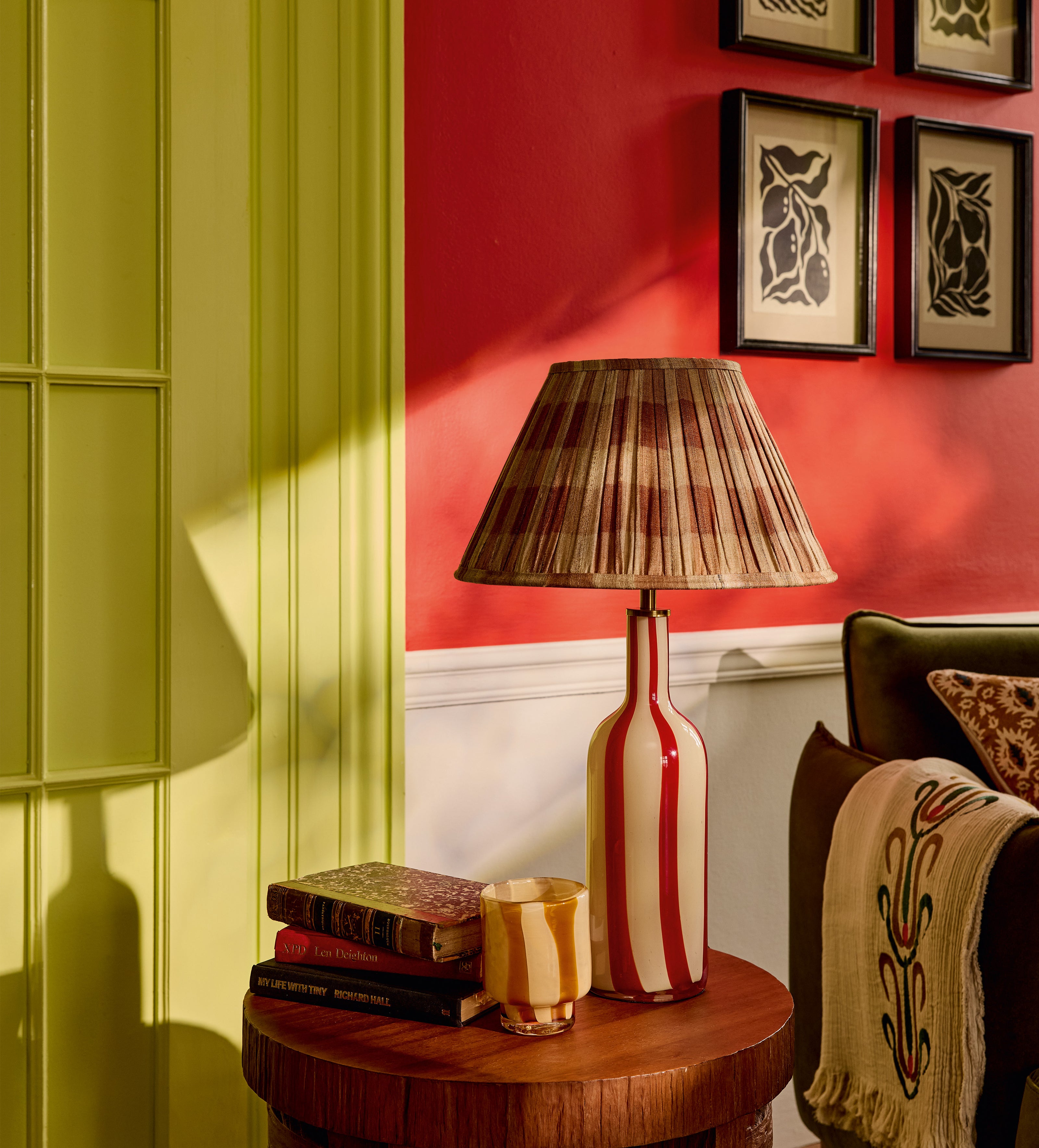 Joseph Glass Table Lamp - Red