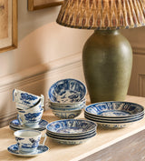 Kraak Dinnerware Set – Set of Sixteen