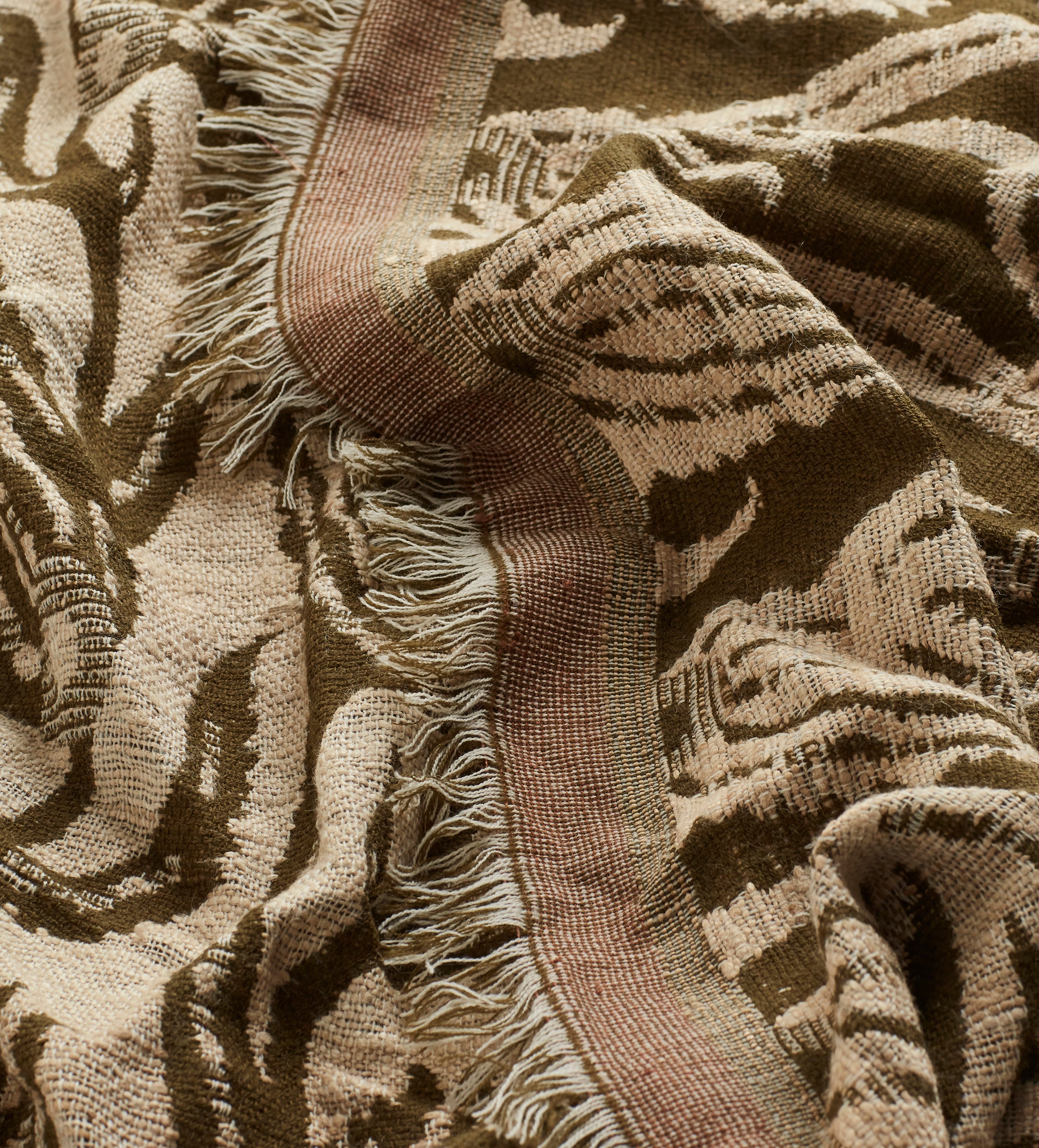 Muhibbi Throw - Olive