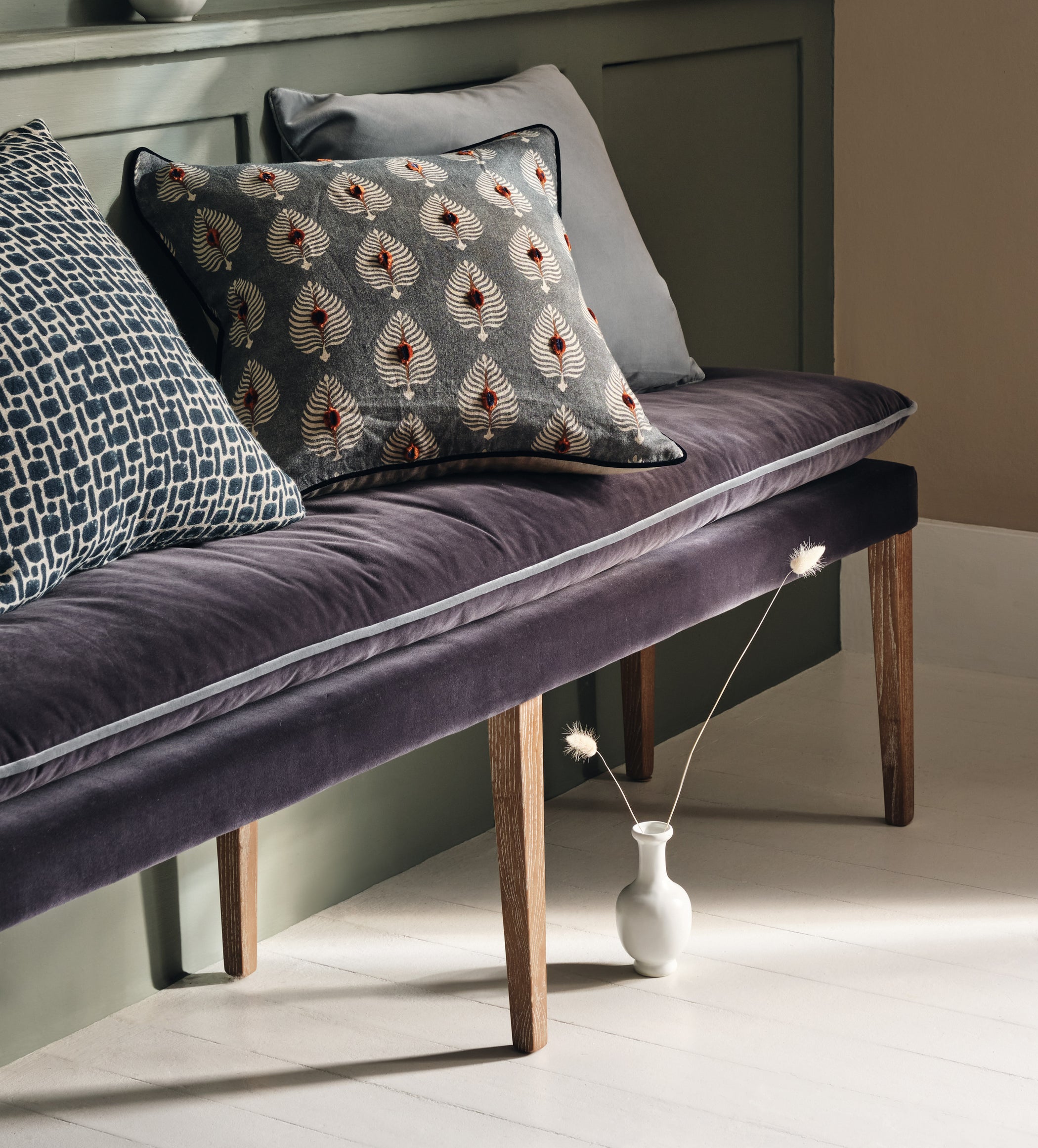 Nott Velvet Bench - Charcoal/Air Force Blue