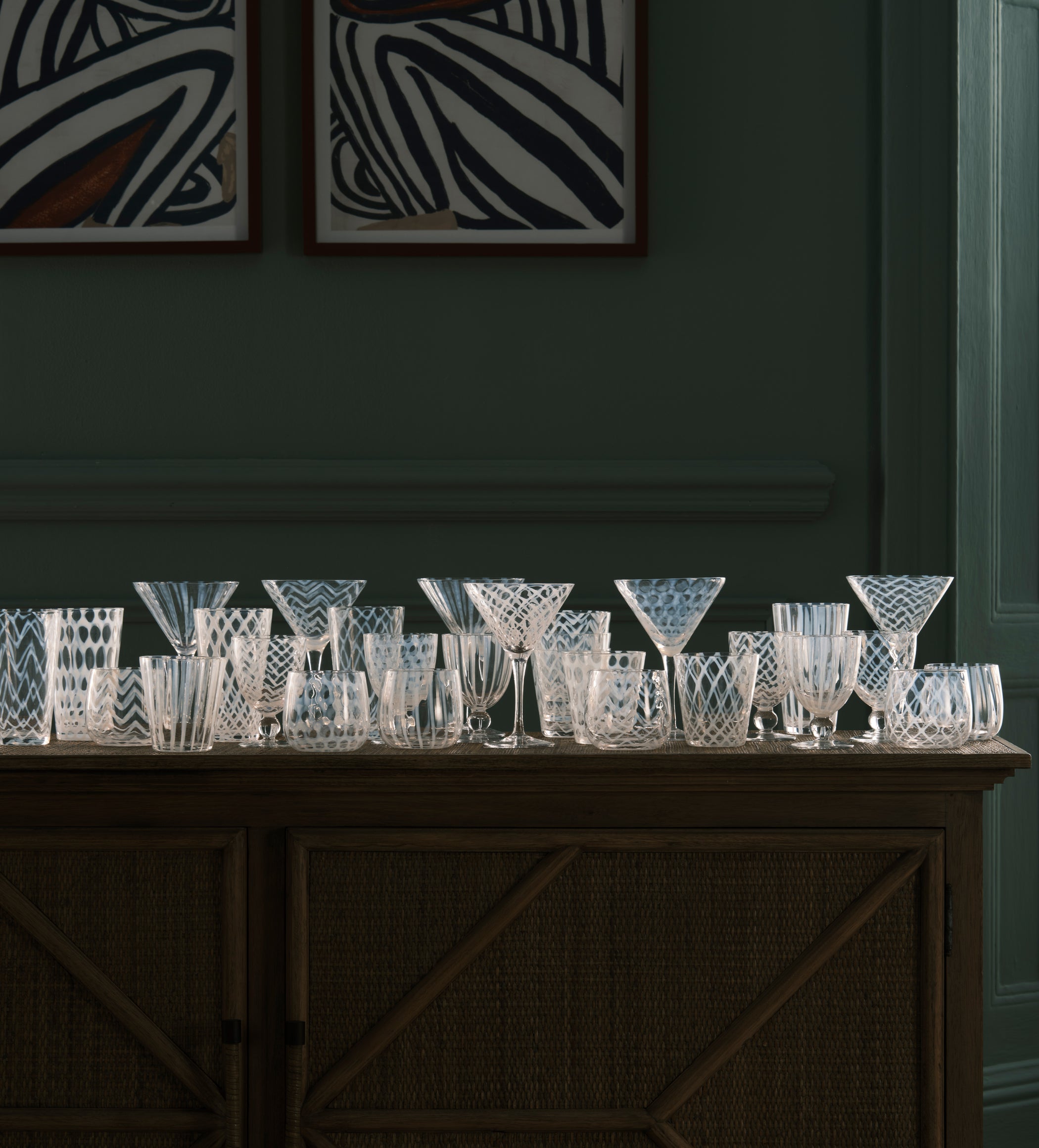 Pulcinella Glassware Set – Set of 36