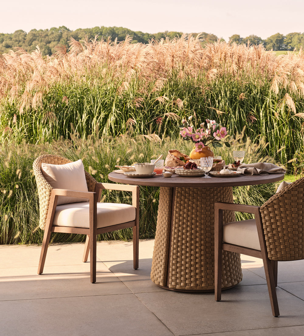 Shorwell Dining Set – Natural Teak