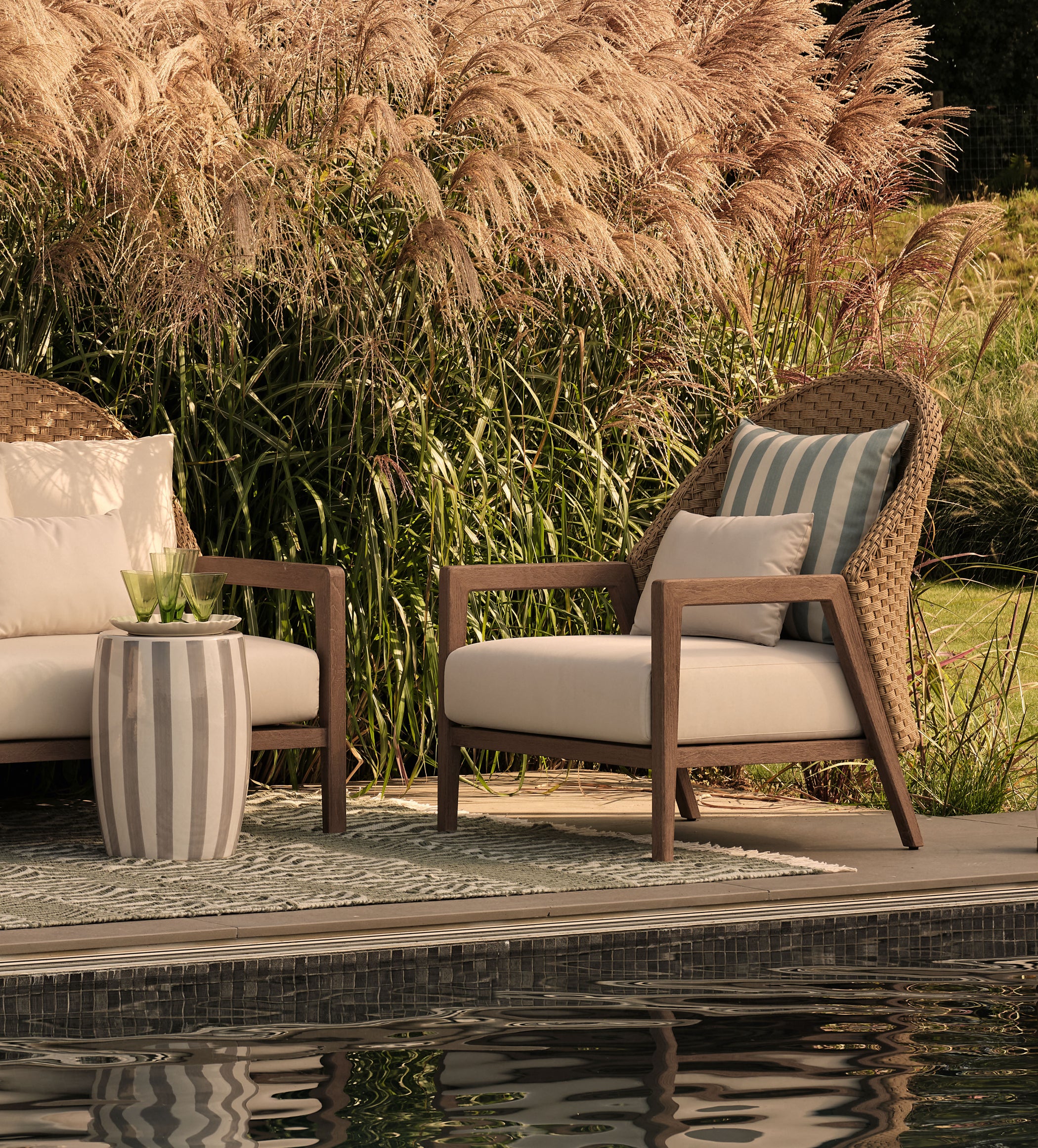 Shorwell Garden Armchair - Natural Teak