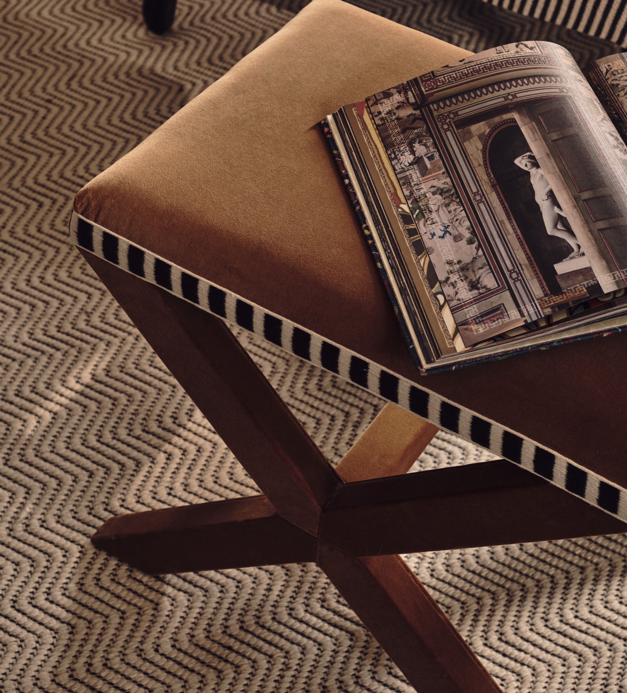 Vaquero Velvet Stool - Camel