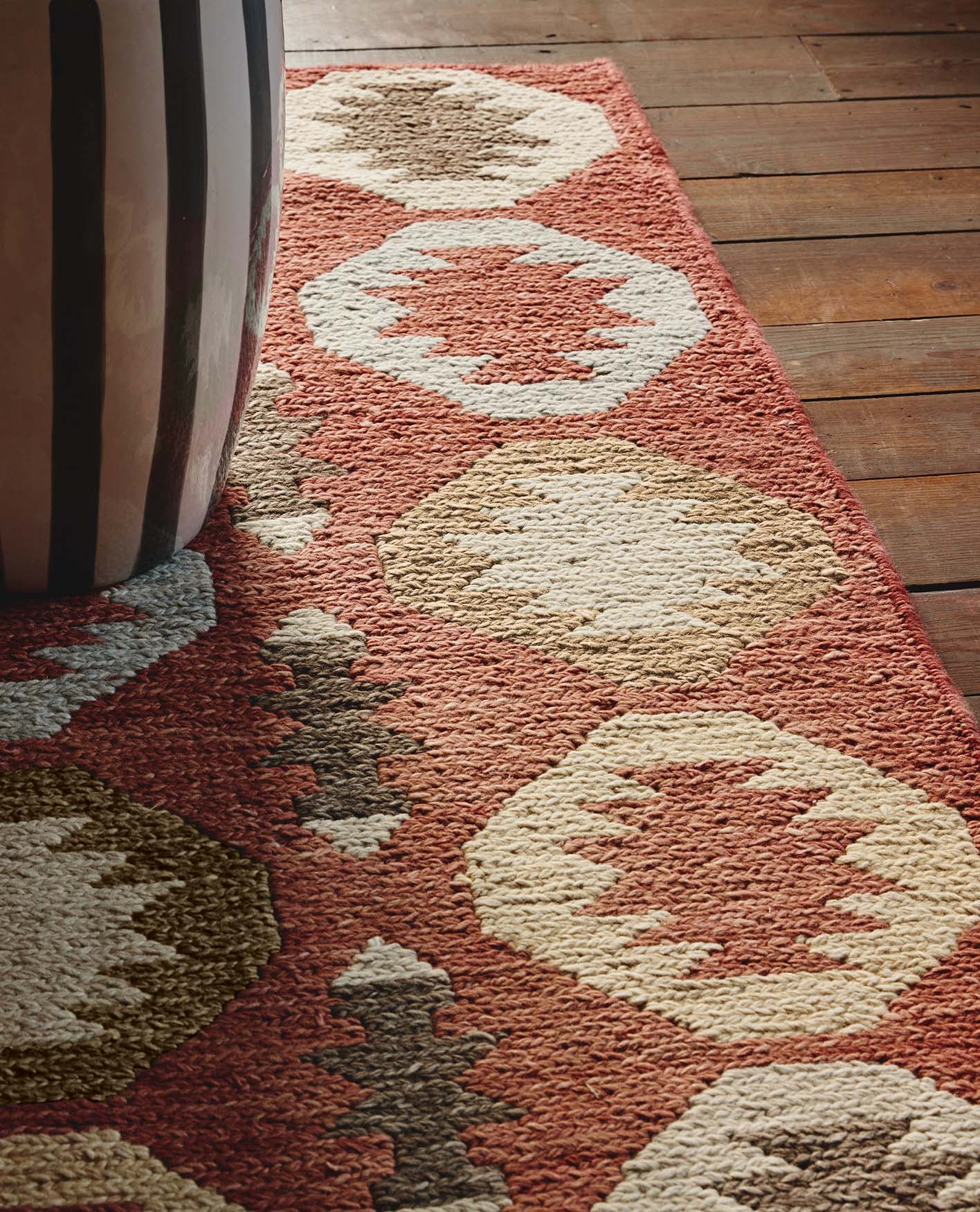 How to Choose the Perfect Area Rug for your Home